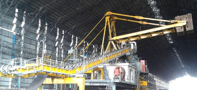 Fig. 6: Stacker/reclaimer No. 7 operates at a covered stockyard. (Picture: Larsen & Toubro)