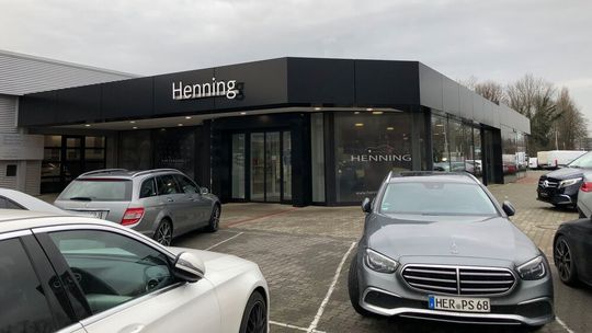 Der Junge-Sterne-Betrieb Henning Automobil in Herne verkauft seit Jahren erfolgreich Fahrzeuge über engagiertes Social-Media-Marketing.(Bild:  Lulei - VCG)