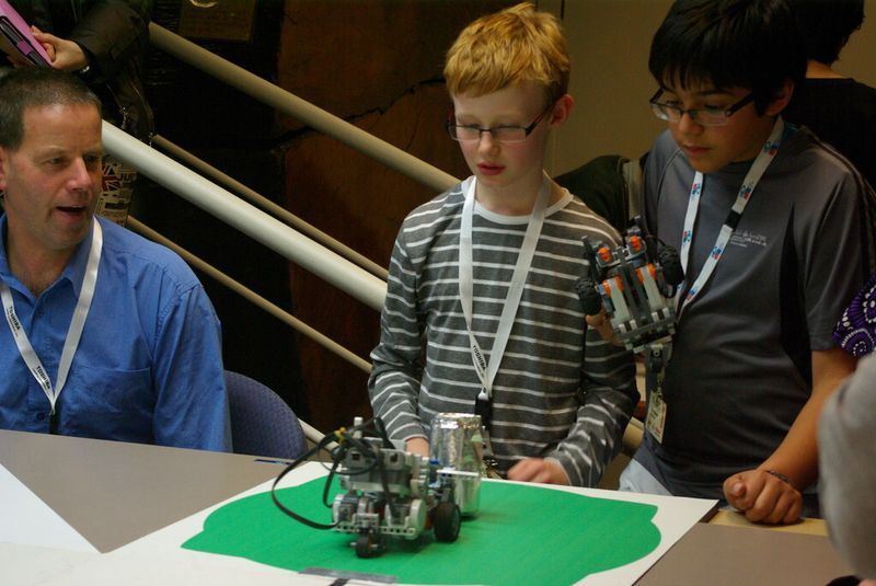 Auch andernorts sorgen die Robocup-Wettbewerbe für Spannung. (Bild: Flickr/Samuel Mann)