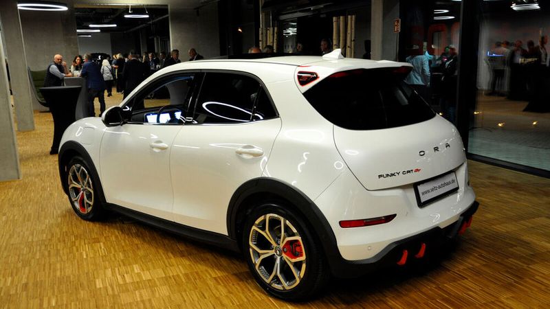 Je nach Batteriegröße sollen bis zu 420 Kilometer Reichweite möglich sein. (Bild: Wehner/Vogel Communications Group)