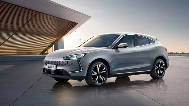 Das 4,70 Meter lange SUV ist wahlweise mit Front- oder Allradantrieb erhältlich. (Bild: Indimo)