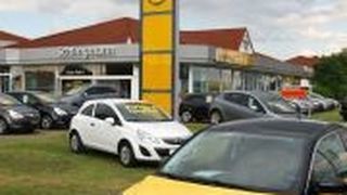 Tolle Gegend, toller Service: das Autohaus Schlingmann in Waren am Müritzsee. (Foto: Wenz)