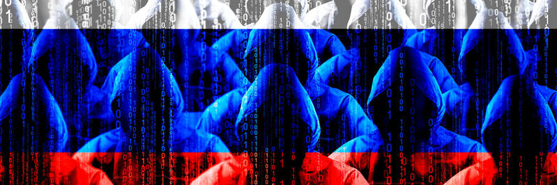 Das Bundesamt für Verfassungsschutz rechnet die Gruppierung APT 28 dem russischen Militärnachrichtendienst GRU zu. Die Gruppe, die seit 2004 in der Cyberspionage aktiv ist, zähle zu den aktivsten und gefährlichsten Cyberakteuren weltweit.
