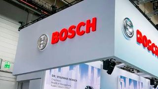 Aufgrund der Weltkonjunkturlage, den Energiekosten und den Umwälzungen im Mobilitätssektor wird Bosch in den nächsten Jahren rund 1.500 Stellen abbauen, wie die Tagesschau meldet. Was der Konzern vorhat und warum man den Weg geht, verrät er hier ... (Bild: Bosch)