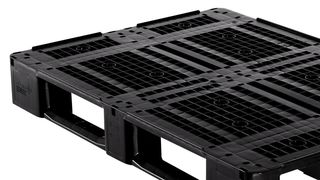 Vom einfachen Handling bis zur komplexen Anwendung auf modernen Förderanlagen ist die neue HDPE-Kunststoffpalette von Werit geeignet. (Bild: Werit)