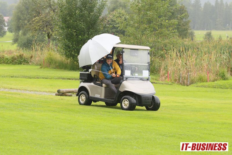 Im Card kann man es auch bei Regen aushalten. (Stephan Dietl)