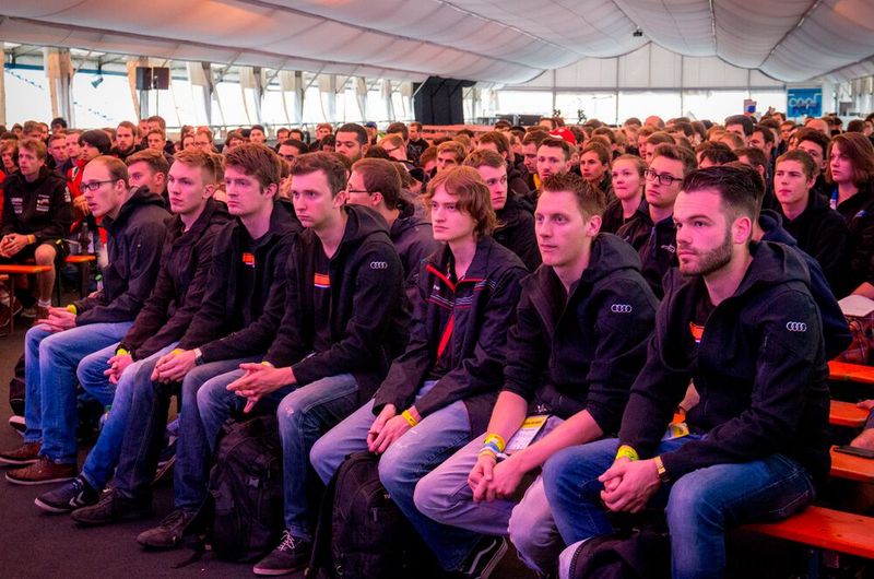 Foto-Impressionen von der Formula Student Germany 2015 (Bild: 'Copyright and Photographer should be quoted: (C)FSG - Richard Grams.')