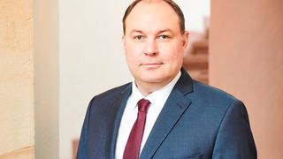 „Die Liquiditäts- und Eigenkapitalpuffer vieler Unternehmen sind nach den beiden Corona-Lockdowns stark angegriffen. Nun rückt das Working Capital Management in den Mittelpunkt“, sagt Falkensteg-Partner Wolfram Lenzen. (Bild: Falkensteg)