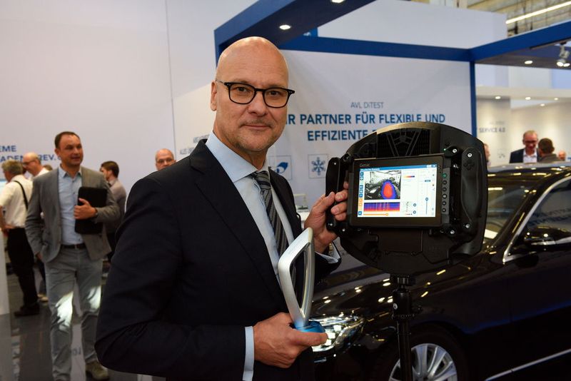 Preisträger in der Kategorie „Repair & Diagnostics“ war die akustische Kamera von AVL Ditest, mit der sich Störgeräusche lokalisieren, sichtbar machen und dokumentieren lassen.  (Bild: Oliver Mack)