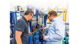 Produktiver Aluminiumprofile verbinden: In enger Zusammenarbeit von Werkzeughersteller und Maschinenbauer optimierte Rändelwerkzeuge verwirklichen 30 Prozent längere Standzeiten.  (Böni AG)