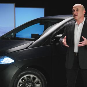 Per Online-Schaltung erklärte Thomas Hausch, Chief Technology Officer von Sono, die Grundsätze des E-Autos Sion.(Bild Sono Motors)