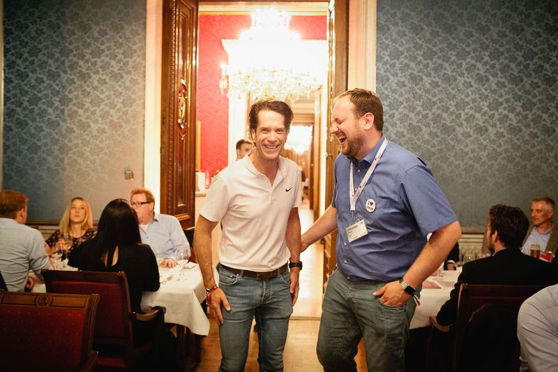 Bitte lächeln: Der iTeam Beirat Nord (Dominic Sander, Sander informationssysteme) und Rheinland (Christian Maaß, maaß IT) (Synaxon)