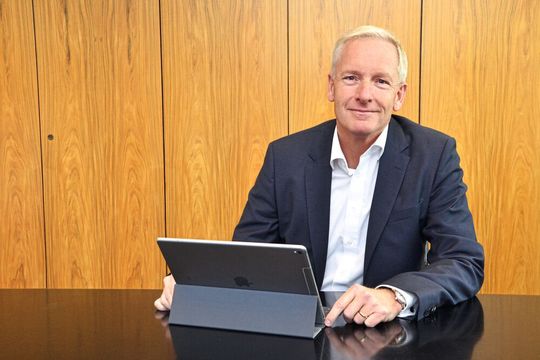 Hans-Jörg Klein appelliert an die Ford-Partner, die Zeit zu nutzen, um sich digital fit zu machen.(Bild:  Ford)