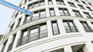 Die Aufzüge von Janzhoff sind Teil eines Neubauprojektes, dessen Architektur sich an die bürgerliche Tradition Rüttenscheids anlehnt. (Janzhoff)