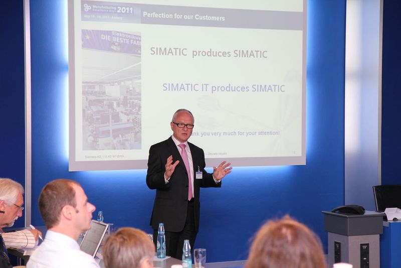 Werksleiter Prof. Dr. Karl-Heinz Büttner: 