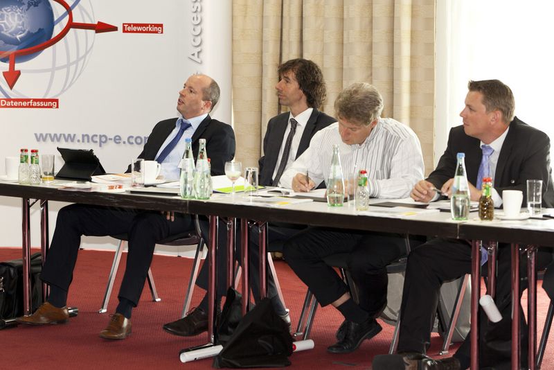 V.l.n.r.: Andreas Stamm und Christian Baur (Ecotel), Bernhard Tillmans (Arkadon), Christain Koch (Secaron). (Archiv: Vogel Business Media)