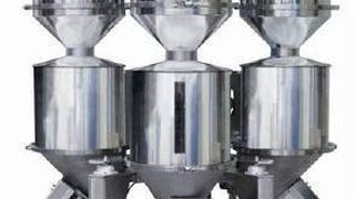 Neues Mischsystem mit vollständig integrierter Granulatförderung  (Bild: Colortronic)