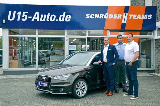 V. li.: Bastian Merkwitz, Mathias Steinmüller und Andreas Rahe von Schröder Teams wollen im Gebrauchtwagengeschäft den Privatkundenanteil steigern.(Bild:  Mauritz)
