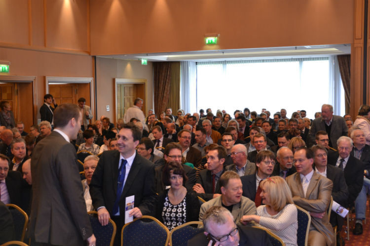 Über 700 Händler nahmen an der Generalversammlung des Ford-Partnderverbands in Leipzig teil. (Foto: Mauritz)