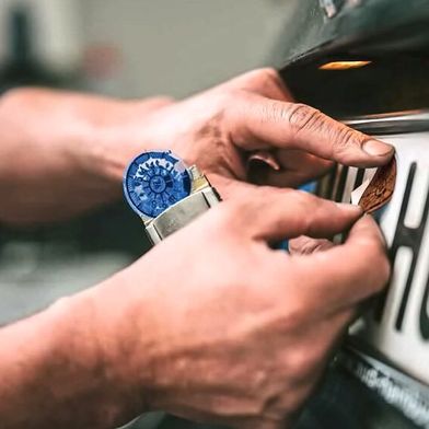 Der Sinn regelmäpiger Hauptuntersuchungen für die Verkehrssicherheit liegt auf der Hand. Jährlich muss die Inspektion aber nicht sein. (Bild: Philipp Reinhard/Kröner/GTÜ)