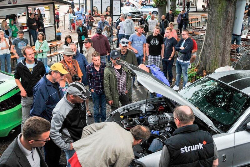 Einmal jährlich veranstaltet Auto-Strunk ein großes Ford-US-Car-Treffen. (Auto-Strunk)