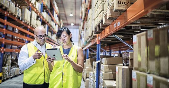 Mit Nexeed Track and Trace sollen Waren vom Lager bis zur Auslieferung nachverfolgt werden können.(Bild:  Kühne + Nagel)