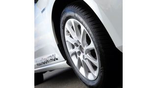 Für Autofahrer, die nicht zweimal im Jahr umrüsten möchten, bietet Fulda jetzt erstmals einen Ganzjahresreifen namens Multicontrol an. (Fulda)