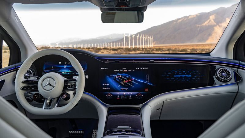 Das Cockpit ist edel. (Bild: Mercedes-Benz)