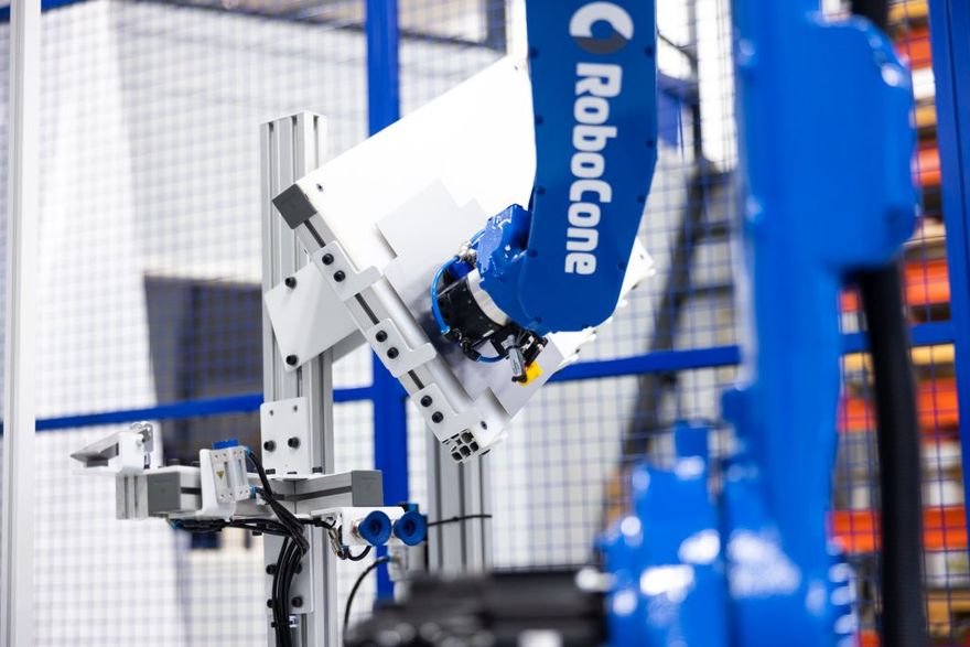 RoboCone Abkantpresse C9 mit Roboter_36.jpg (CoastOne Oy)