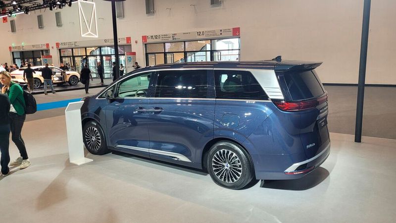 Auch der Van startet noch in diesem Jahr in Europa. (Bild: Wehner – VCG)