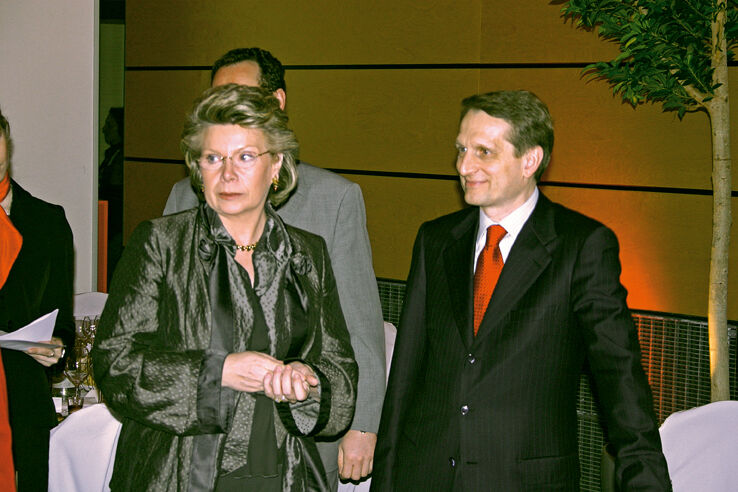 EU-Kommissarin Viviane Reding und Pat Russo von Alcatel-Lucent beim VIP-Dinner. (Archiv: Vogel Business Media)