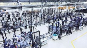 Roboter bauen Roboter in Fürstenfeldbruck: Noch bauen Menschen mit in der Fertigung von Agile Robots. (Bild: Agile Robots)