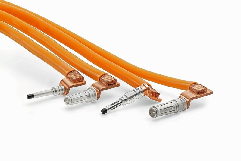 Die Hochvoltkabel sind auf vernickelte Kupferterminals geschweißt.  (Bild: Telsonic)