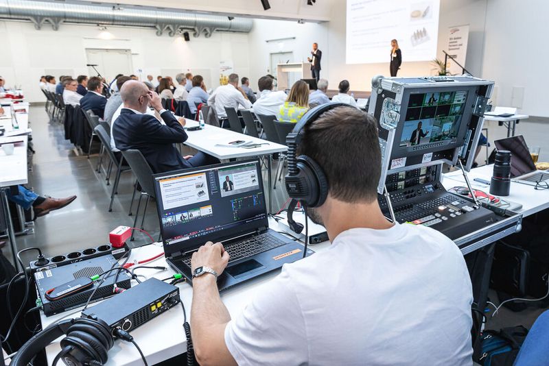 16. Anwenderkongress Steckverbinder: Der erste Steckverbinder-Tag am 5. Juli 2022 fokussierte neue Technologien und Trends wie den intelligenten Steckverbinder und KI in der Qualitätskontrolle, die additive Serienfertigung von Steckverbinder, DC-Verbindungstechnik, modulare Steckverbinder sowie messtechnische Verfahren. (Bild: Elektronikpraxis)