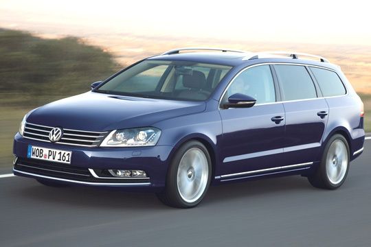 Limousine und Kombi gehen gemeisam an den Start: Während VW sich beim Vorgänger noch die Extravaganz leistete, den weitaus beliebteren Variant erst mit Respektabstand zur Limousine  einzuführen, starten beide Modelle diesmal zeitgleich. (Archiv: Vogel Business Media)