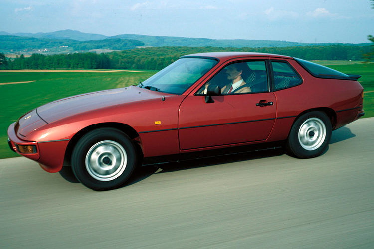 Der Porsche 924 aus dem Jahr 1983. Bis 1985 wurde der Sportler von einem 2,0 Liter-Vierzylinder mit 125 PS angetrieben. (Foto: Porsche)