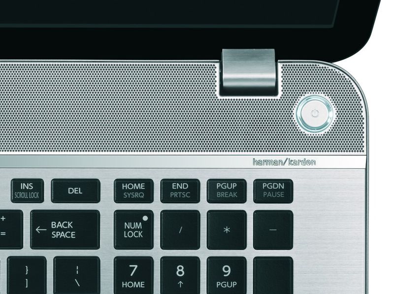 Harman-Kardon-Lautsprecher sorgen beim Satellite P70-A für satten Sound. (Bild: Toshiba)