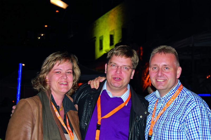 Ulrike und Volker Meschonat und Marco Gante von Extreme Networks (v.l.) (Archiv: Vogel Business Media)