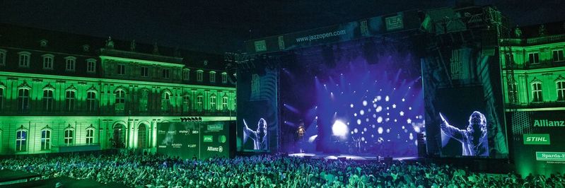Zum Auftakt der Jazzopen spielte dort in diesem Jahr die Kultband Deep Purple. Zum Auftakt der Jazzopen spielte dort in diesem Jahr die Kultband Deep Purple.