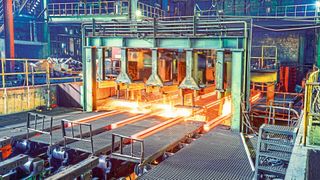 Mit der neuen Anlage können laut Thyssenkrupp jährlich bis zu 3,5 Millionen Tonnen Kohlendioxid eingespart werden. (Bild: ABCDstock - stock.adobe.com)