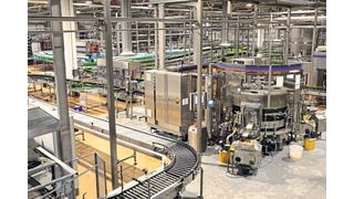 Typische Situation in der Verpackungsindustrie – und typischer Einsatzort von Schleifringübertragern. (©ID1974 - stock.adobe.com)