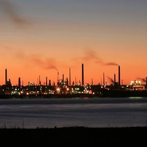 Fawley Oil Rafinery in der Nähe von Southampton: Petrochemie spielt im Vereinigten Königreich eine wichtige Rolle. 