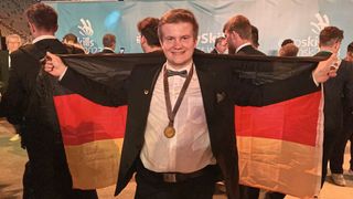 Manuel Schmied holte bei den Euroskills eine Exzellenz-Medaille für das deutsche Kfz-Gewerbe. (Bild: Büttner – VCG)