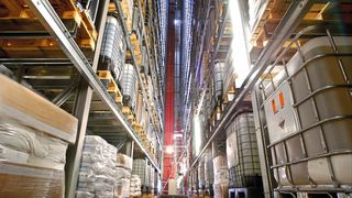 Bei Brenntag ist die Erweiterung der Lagerverwaltung mit SAP EWM der erste wichtige Schritt in Richtung Digitalisierung mit SAP. (Brenntag)