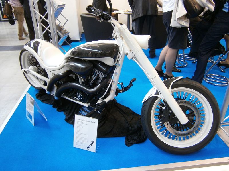 ...und hier der Zweirad-Flitzer in voller Schönheit... (Bild: Königsreuther)