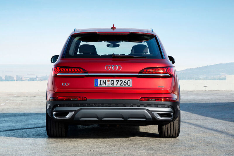 Die Top-Variante mit dem 4,0-Liter-V8-Triebwerk leistet 320 kW/435 PS. (Audi)