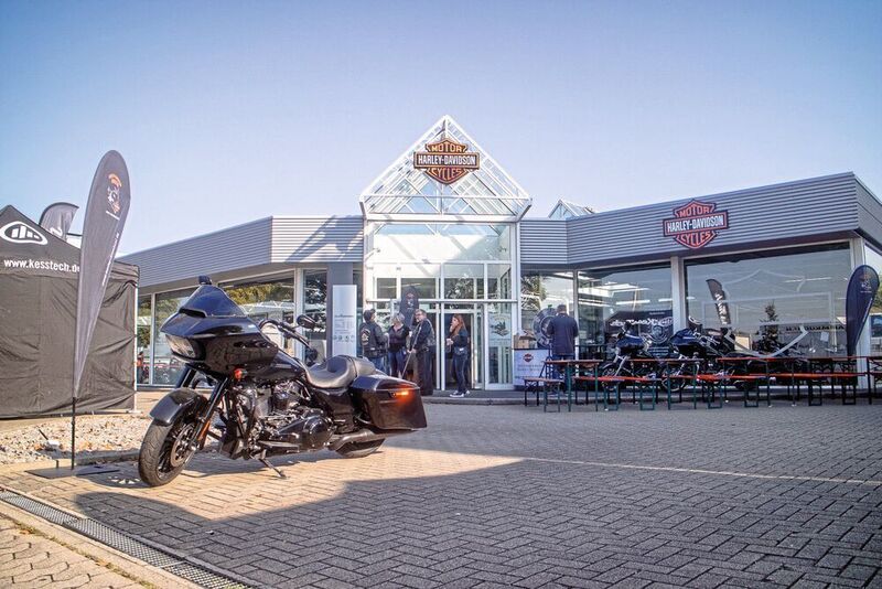 Seit 2018 ist Graf Hardenberg auch Motorradhändler. In Bruchsal ist die Gruppe mit Harley Davidson vertreten. (Dan/Lin)
