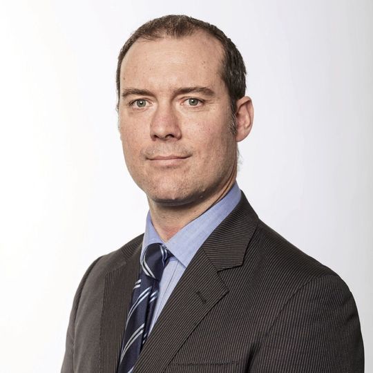 „Jetzt gehen große Losgrößen und kundenspezifische Anpassungen ganz einfach!“ sagt Neil Hopkinson, Vice President of Technology bei Stratasys. „Jetzt gehen große Losgrößen und kundenspezifische Anpassungen ganz einfach!“ sagt Neil Hopkinson, Vice President of Technology bei Stratasys.