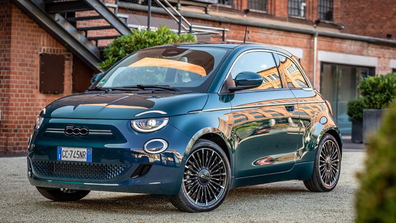 Mit einem Anteil von 3 Prozent findet sich der Fiat 500 auf Platz 4 des Rankings wieder. (Bild: Fiat)