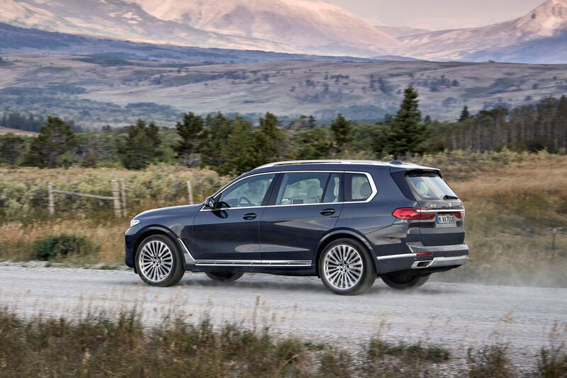 Entsprechend seiner Positionierung im Luxus-Segment ist der X7 mit diversen Technik-Feinheiten ausgestattet. (BMW)